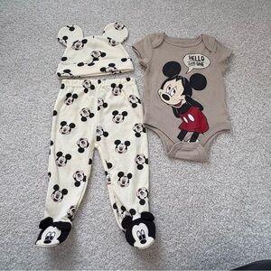 NWOT- Disney Set 3/6m
